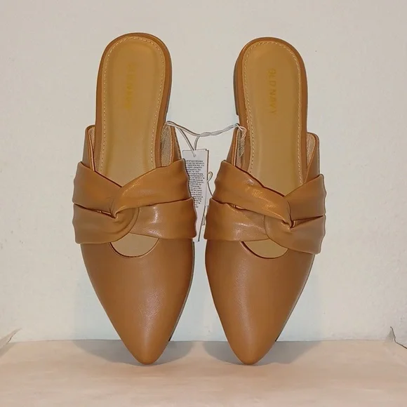 Old Navy Shoes Old Navy Cocoa Mocha Fauxleather Twistfront